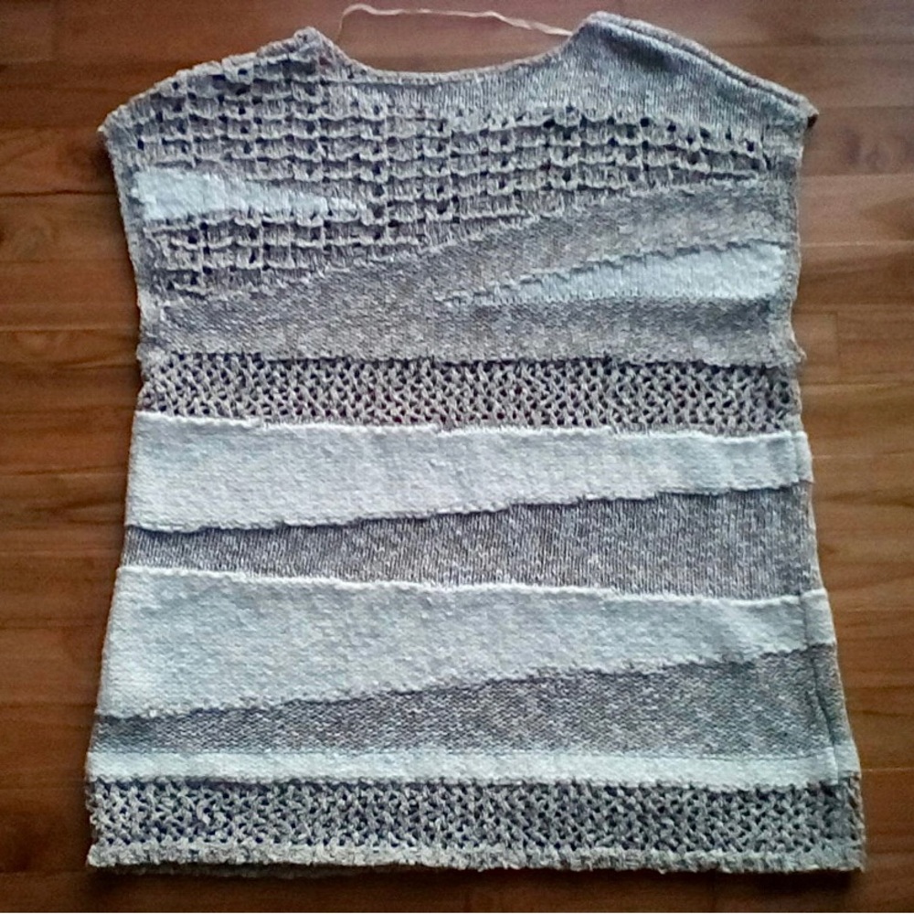 🐚CHICO'S Stunningly Beautiful Knit Sleeveless Sweater Assorted Texture Taupe L